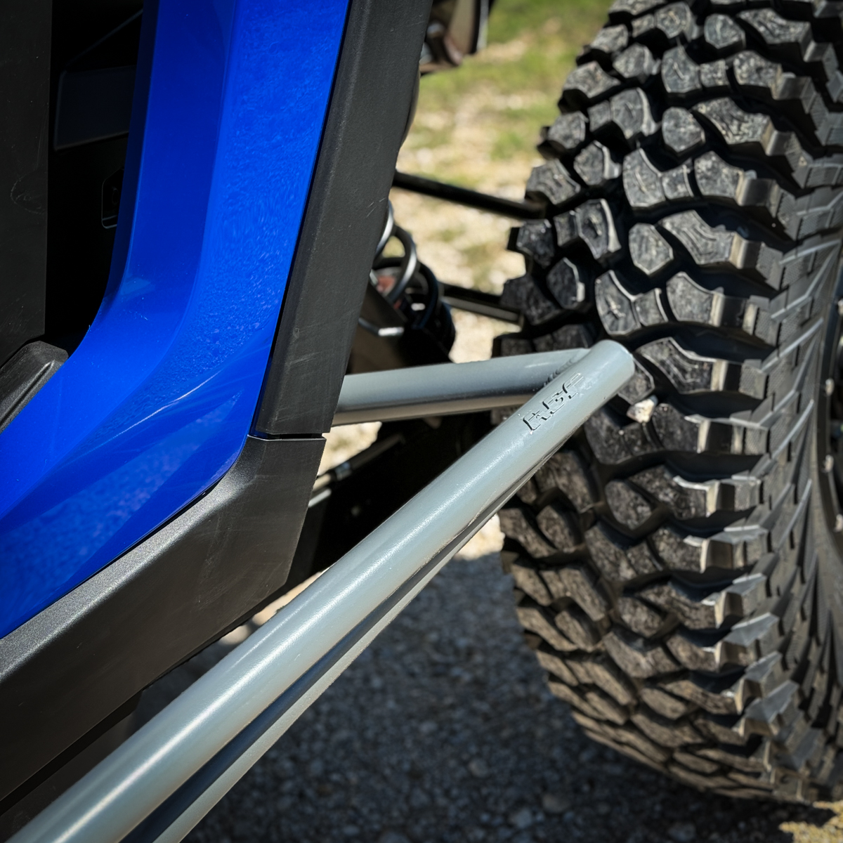 2024 xp 4 1000 tree kicker installed on a blue 4 seat xp 1000